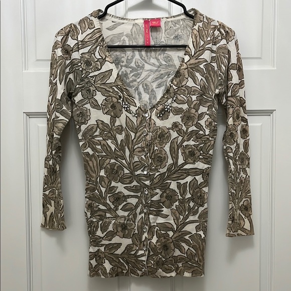 Charlotte V Neck Gem Button Down Neutral Floral Cardigan - Size Small - Picture 1 of 14